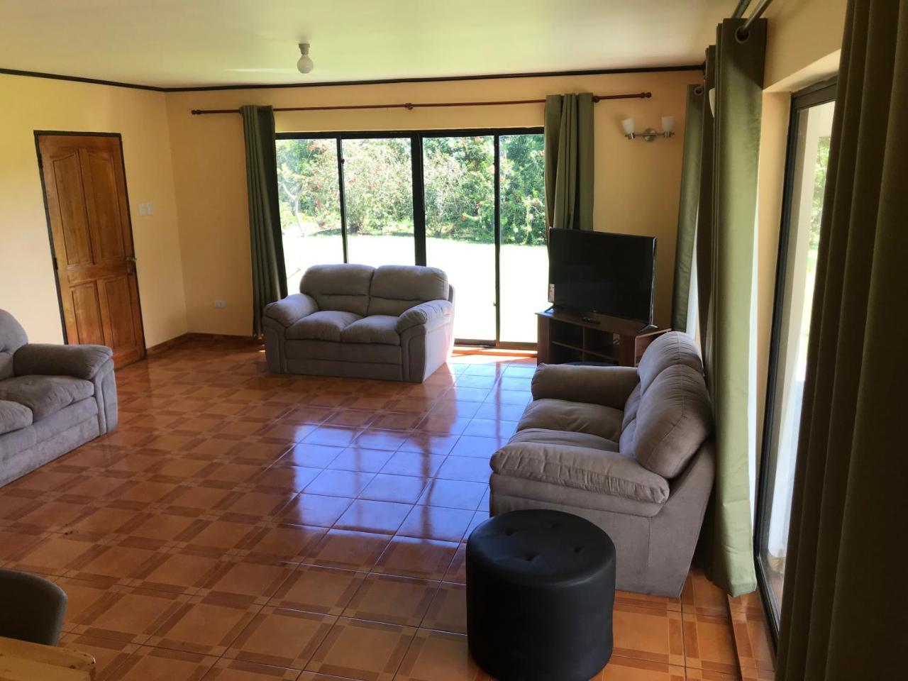 Cabanas Tautira Hanga Roa Esterno foto